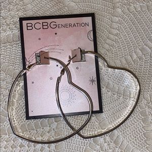 BCBGENERATION HEART EARRINGS
